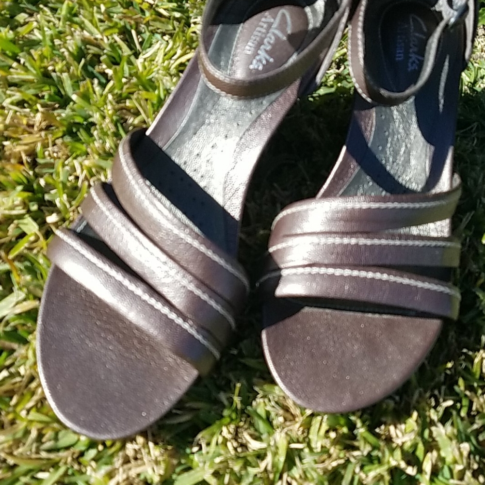CUTE WEDGES - Picture 4 of 7